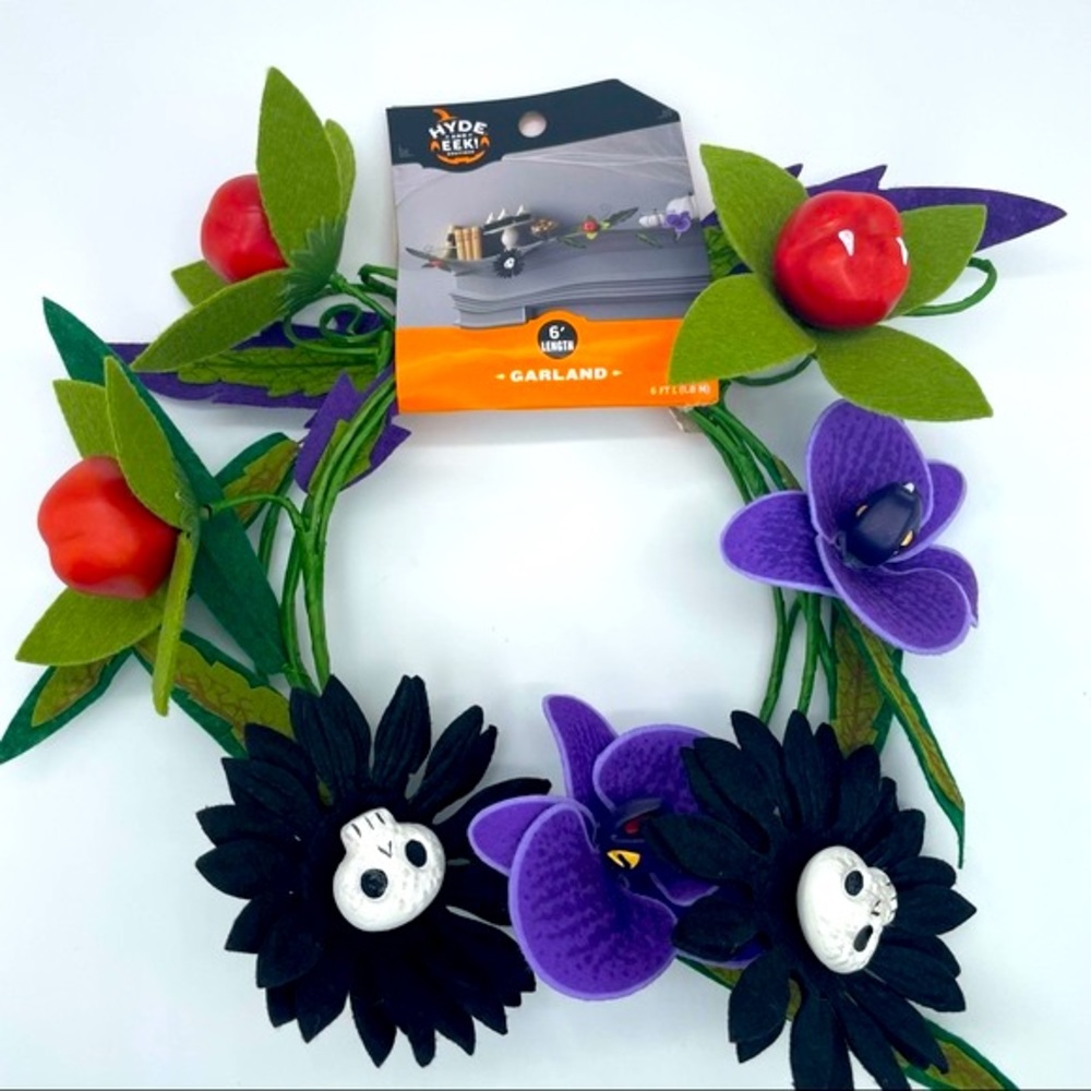 Hyde Eek creepy floral felt 6ft Garland Halloween